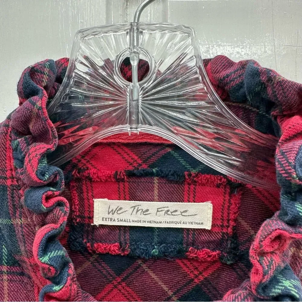 We the Free People long sleeve button‎ down cropped flannel shirt women's xs